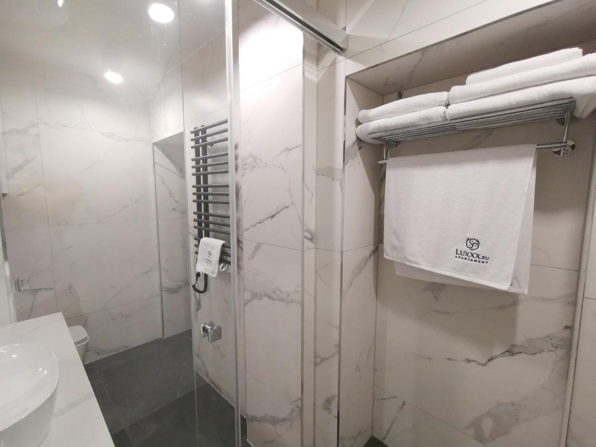 Bdsm Apartament Czestochowa Luxxx - Adults Only - Tylko Dla Doroslych Esterno foto