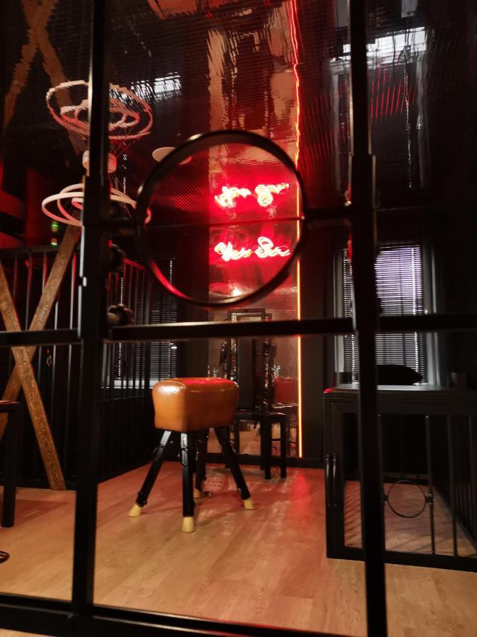 Bdsm Apartament Czestochowa Luxxx - Adults Only - Tylko Dla Doroslych Esterno foto